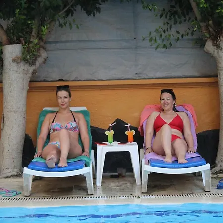 Bin Billa 3* Alanya