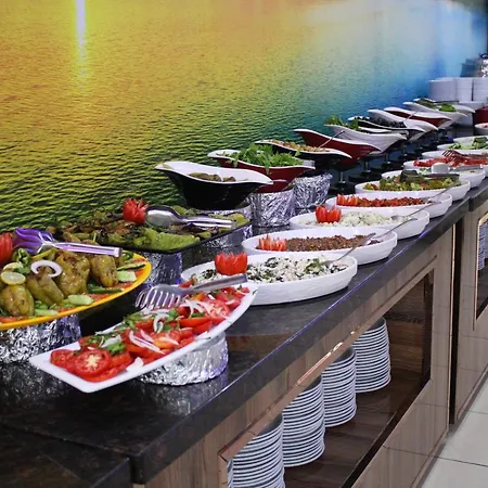 Bin Billa 3* 阿拉尼亚